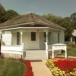 The familiar Wayne birthplace in Winterset, Iowa.