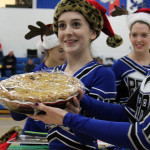auction emma and brooke with pie