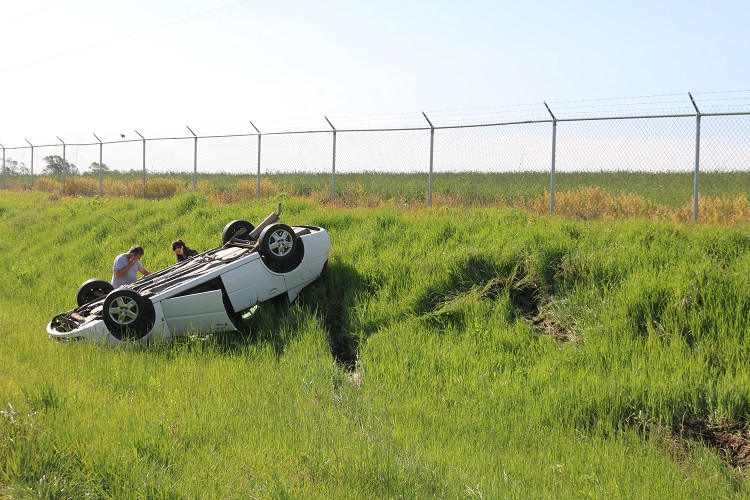 No one was injured in the one-vehicle rollover accident Thursday morning on eastbound Iowa Highway 44 near H Avenue.