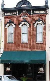 The Adel State Bank stood at 107 N. Ninth St., recently the location of Cameo Rose.