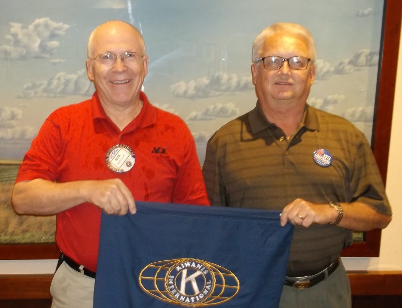 Libertarian candidate for the Iowa House of Representatives Bob Boyle, right, was welcomed to the meeting of the Perry Kiwanis Club Tuesday by Kiwanian Ron Harland.