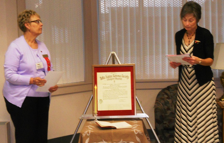 Marlene Johnson, left, and JoAnn Harmelink delivered readings at the Remembrance Ceremony Sept. 5 honoring the memory of Wilma McManus, the last charter member of the Nu Alpha Gamma Chapter.