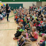 wg hair day crowd shot