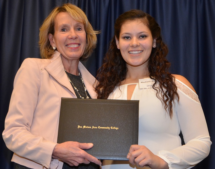 Fall DMACC grads from Perry, Bouton honored ThePerryNews